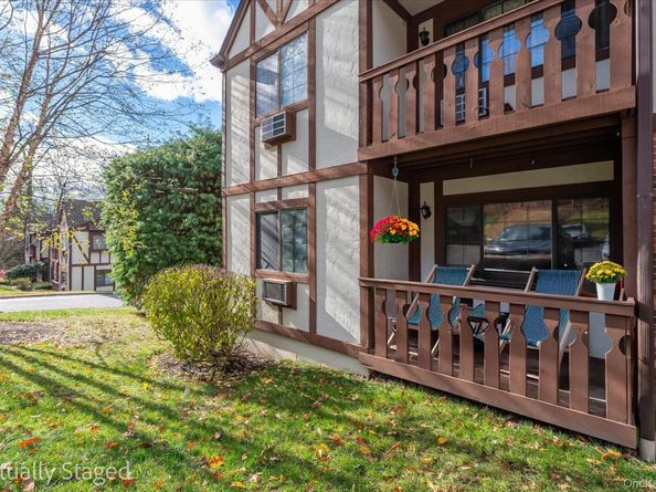 43 Foxwood Circle, Mount Kisco NY 10549