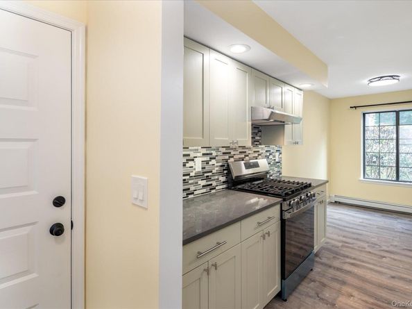 43 Foxwood Circle, Mount Kisco NY 10549