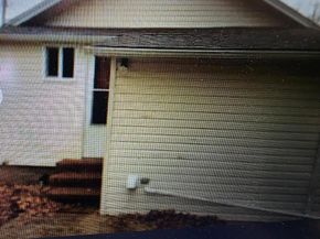 4 Forest Street, Ronkonkoma NY 11779