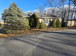 4 Forest Street, Ronkonkoma NY 11779