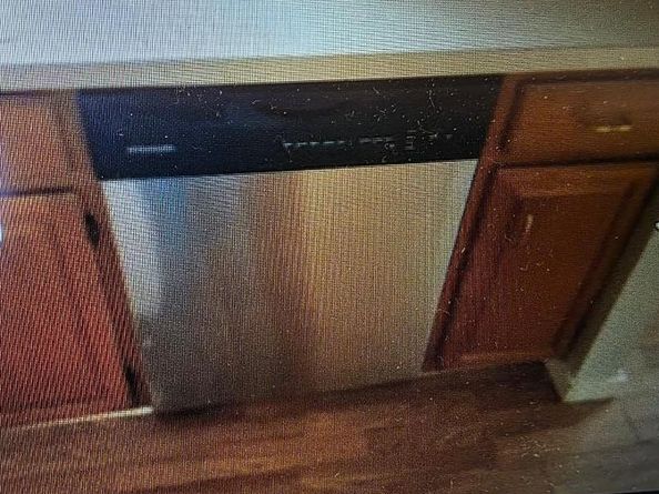 4 Forest Street, Ronkonkoma NY 11779