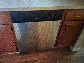 4 Forest Street, Ronkonkoma NY 11779