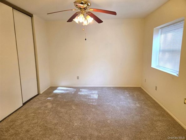 618 Lake Court 618, Middle Island NY 11953