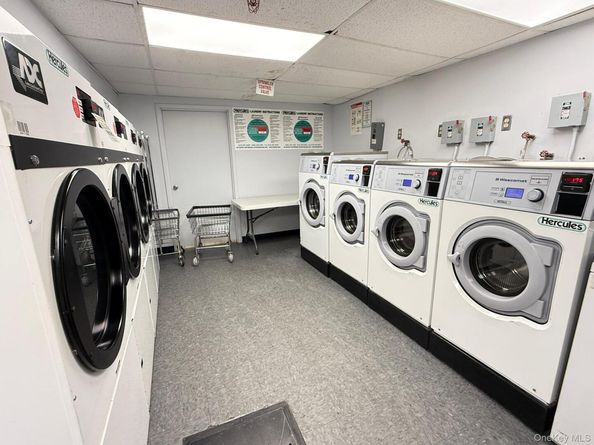 100-25 Queens Boulevard 6EE, Forest Hills NY 11375