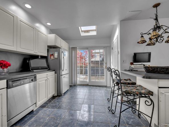 1221 Ellsworth Avenue, Bronx NY 10465