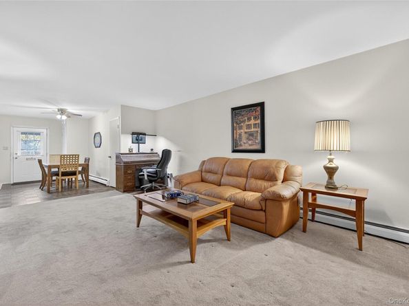 6 Anchorage Lane 5A, Oyster Bay NY 11771