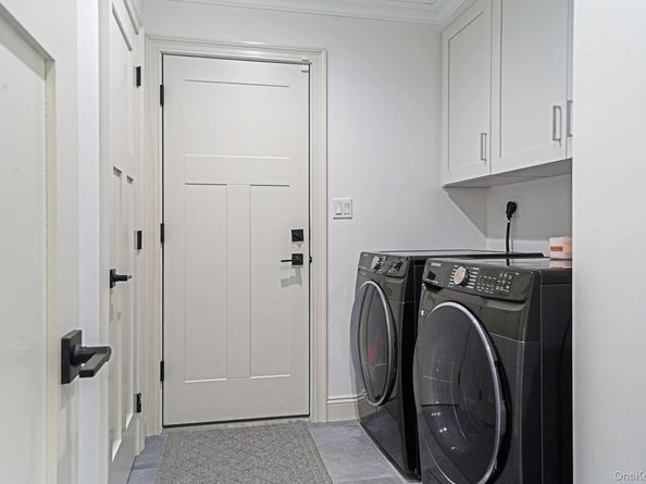 122 4th Street, Saint James NY 11780