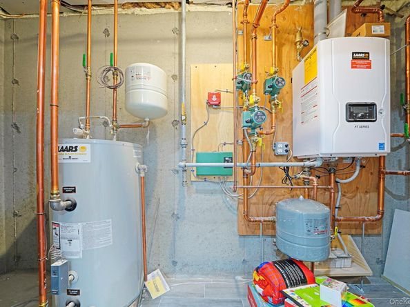 122 4th Street, Saint James NY 11780