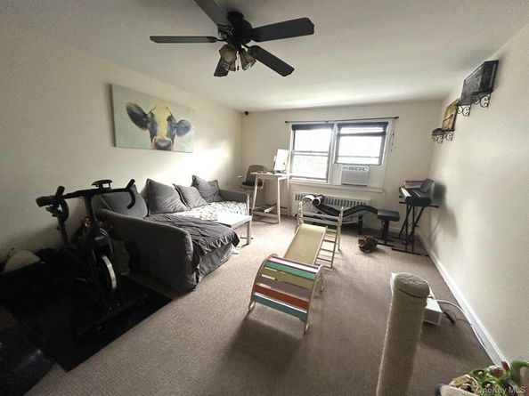 79 N Broadway J1, White Plains NY 10603