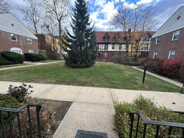 79 N Broadway J1, White Plains NY 10603