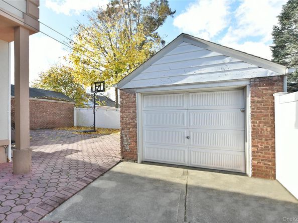 80-46 212th Street, Hollis Hills NY 11427