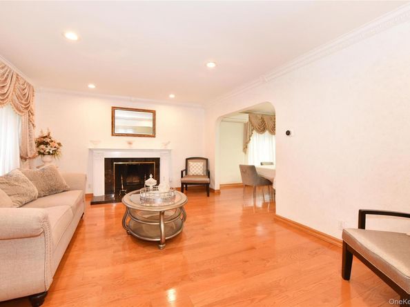 80-46 212th Street, Hollis Hills NY 11427