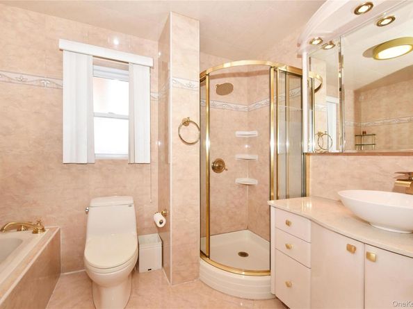 80-46 212th Street, Hollis Hills NY 11427