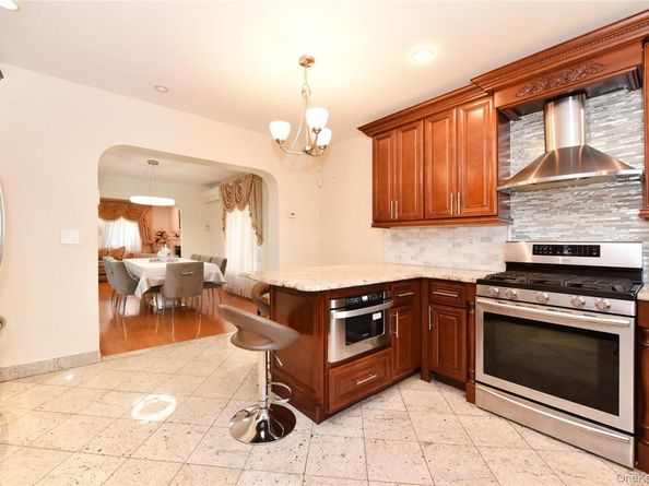 80-46 212th Street, Hollis Hills NY 11427