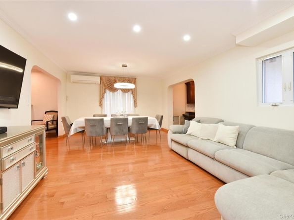 80-46 212th Street, Hollis Hills NY 11427