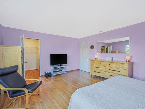 12 Harbor Beach Road, Miller Place NY 11764