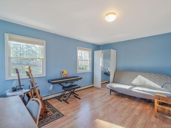 12 Harbor Beach Road, Miller Place NY 11764