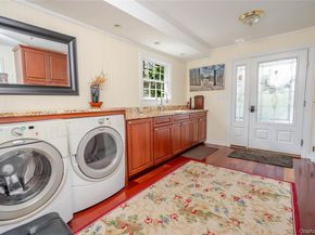 4 Josephine Lane, East Islip NY 11730