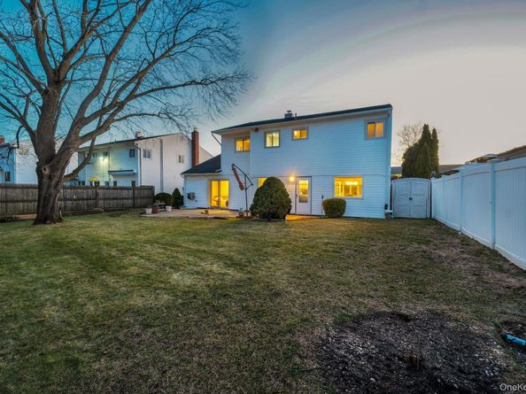 3147 Denton Drive, Merrick NY 11566