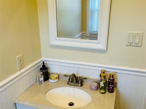 173 Wetherill Road, Garden City NY 11530