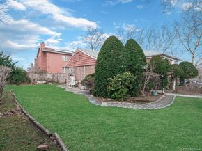 82-04 141st Street, Briarwood NY 11435