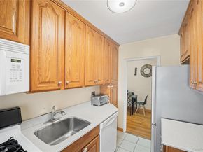 211-01 75th Avenue 4O, Oakland Gardens NY 11364
