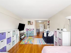 211-01 75th Avenue 4O, Oakland Gardens NY 11364