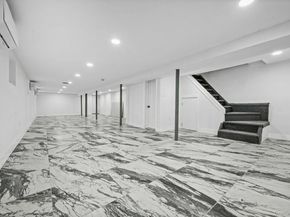 9210 104th Street, Richmond Hill NY 11418