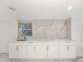 22011 139th Avenue, Springfield Gardens NY 11413