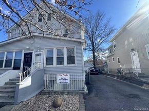 164-36 77th Road, Fresh Meadows NY 11366