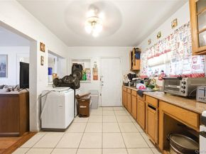 793 N Oak Drive, Bronx NY 10467