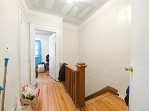 793 N Oak Drive, Bronx NY 10467