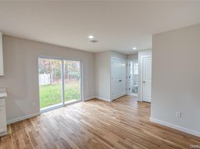 Undisclosed Address #974639, Port Jefferson Station NY 11776