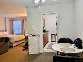 100 Lincoln Avenue 7B, Mineola NY 11501