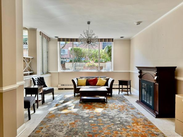 100 Lincoln Avenue 7B, Mineola NY 11501