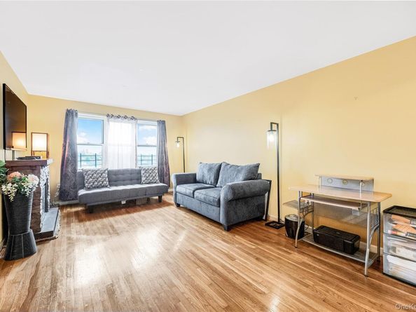 11 Balint Drive 648, Yonkers NY 10710