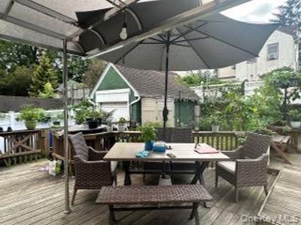 35-20 Utopia Parkway, Flushing NY 11358