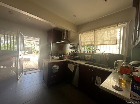 35-20 Utopia Parkway, Flushing NY 11358