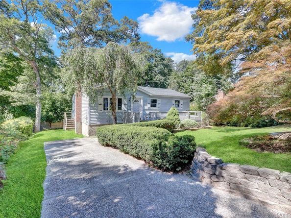 6 Palm Road, Rocky Point NY 11778