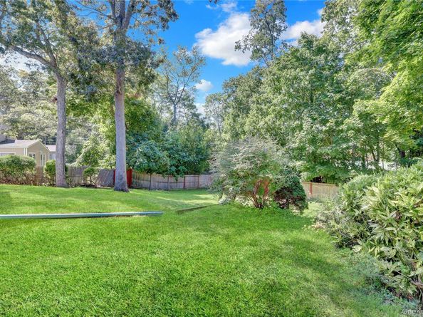 6 Palm Road, Rocky Point NY 11778