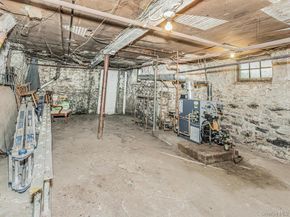 557 S 5th Avenue, Mount Vernon NY 10550