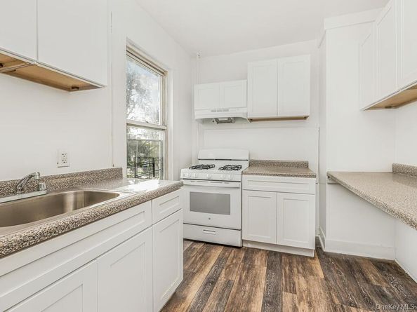 557 S 5th Avenue, Mount Vernon NY 10550