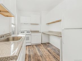 557 S 5th Avenue, Mount Vernon NY 10550