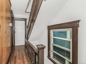 557 S 5th Avenue, Mount Vernon NY 10550