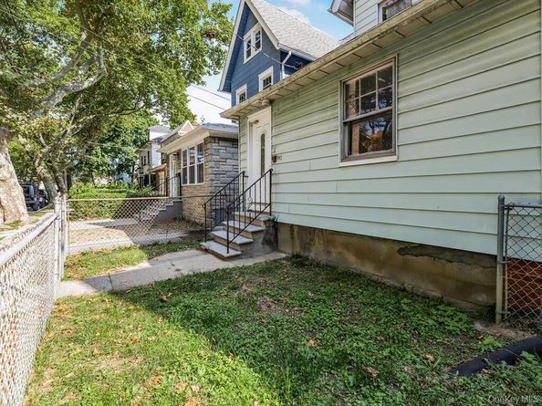 557 S 5th Avenue, Mount Vernon NY 10550