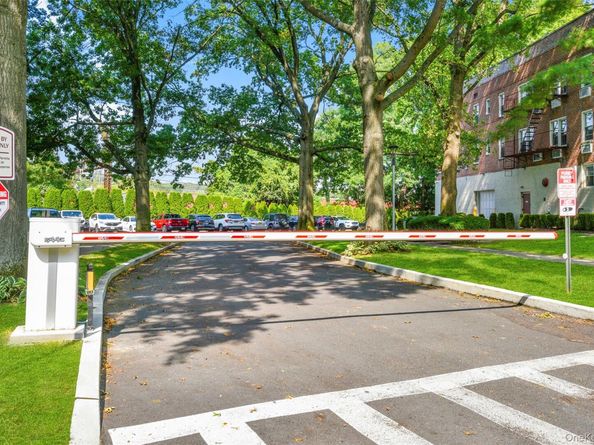 315 Palmer Terrace 1D, Mamaroneck NY 10543