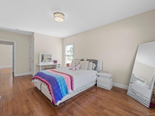 226 Franklin Street, Elmont NY 11003