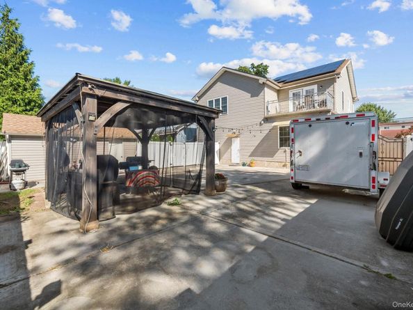 226 Franklin Street, Elmont NY 11003