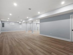 10 Crown Lane, Westbury NY 11590