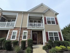 24 Strangford Court, Oceanside NY 11572